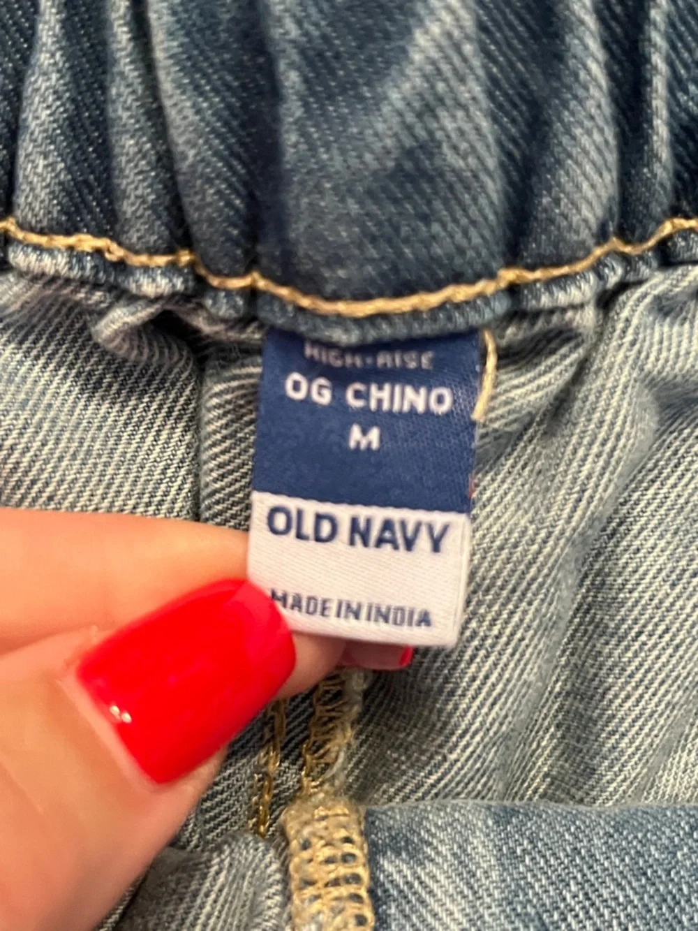Old Navy High-Rise OG Chino Relaxed Jeans in Light Blue Denim - Picture 5 of 6